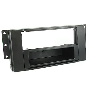 Connects2 CT24LR02 Land Rover Freelander (2006-2014) Car CD Stereo Fascia Panel